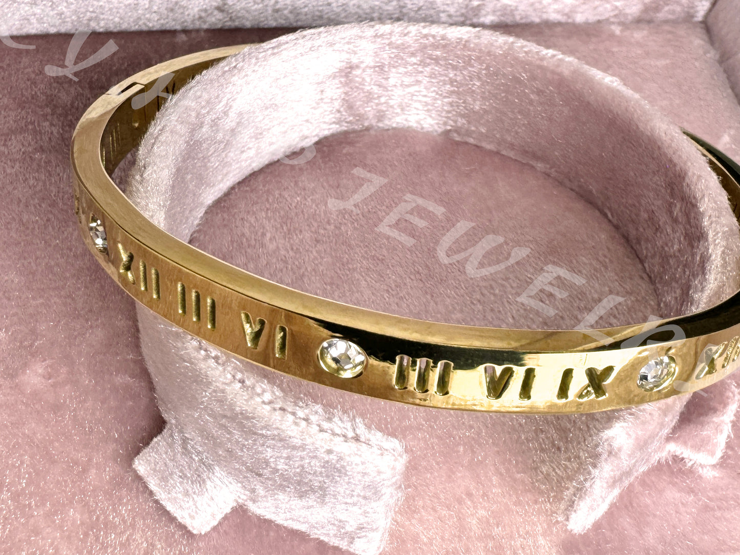 Gold Full Circle Roman Diamond Metal Bracelet_JEWELRY